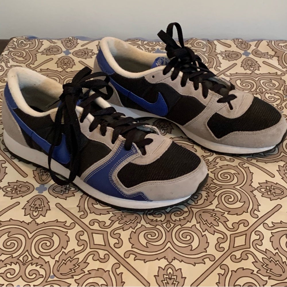 Nike Air Vengeance Sneakers Women’s 9.5 / Men’s 8 - Picture 2 of 11